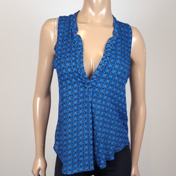 3/$20 Gilbert Geometric Sleeveless Top Notched Vneck Pleated Flowy Blouse - Picture 2 of 11